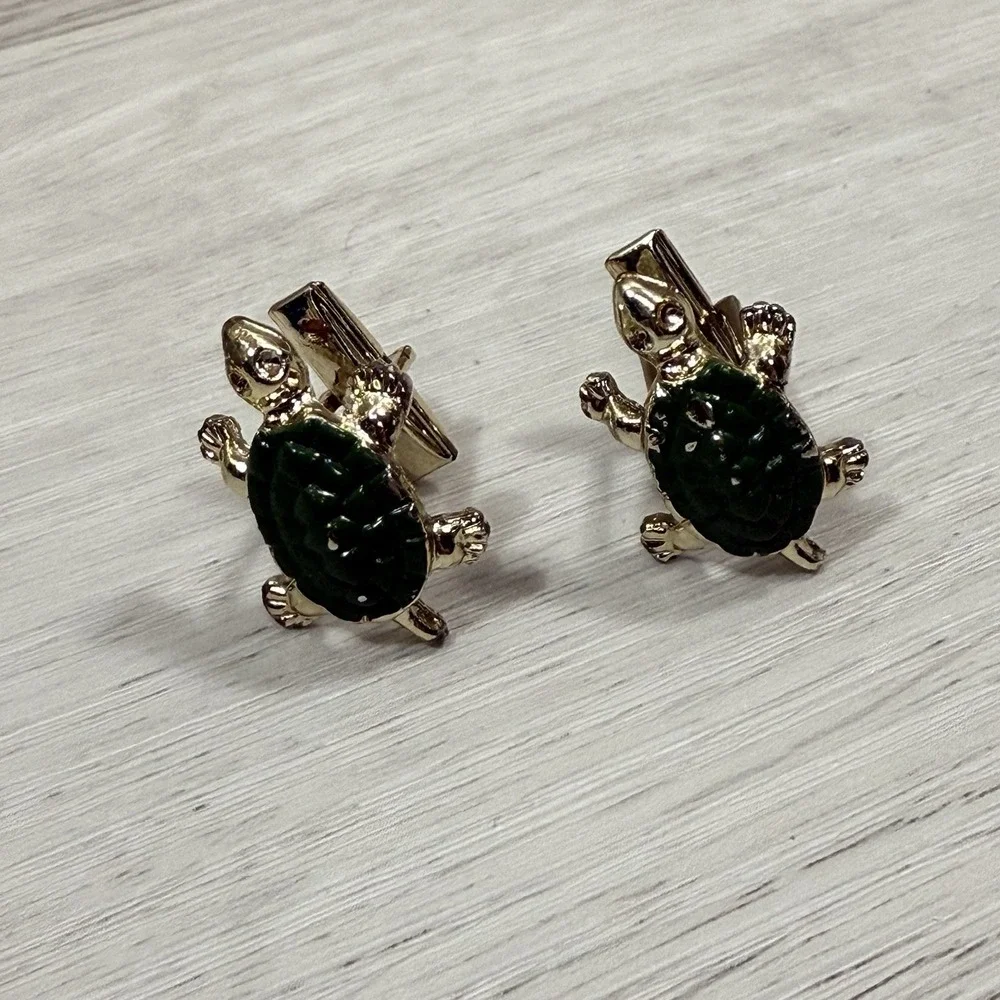 Men's Turtle Gold & Green Cufflinks Metal Enamel Bullet Back No Stone